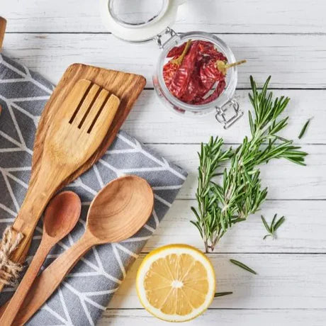 Σπίτι & Κήπος – Στήλες ντους και αξεσουάρ μπάνιου Wallex, πιατοθήκες, αδιάβροχα καλύμματα πλυντηρίου, ταιστρες σκύλου, τουαλέτες γάτας & γατόδεντρα από το WOX.gr