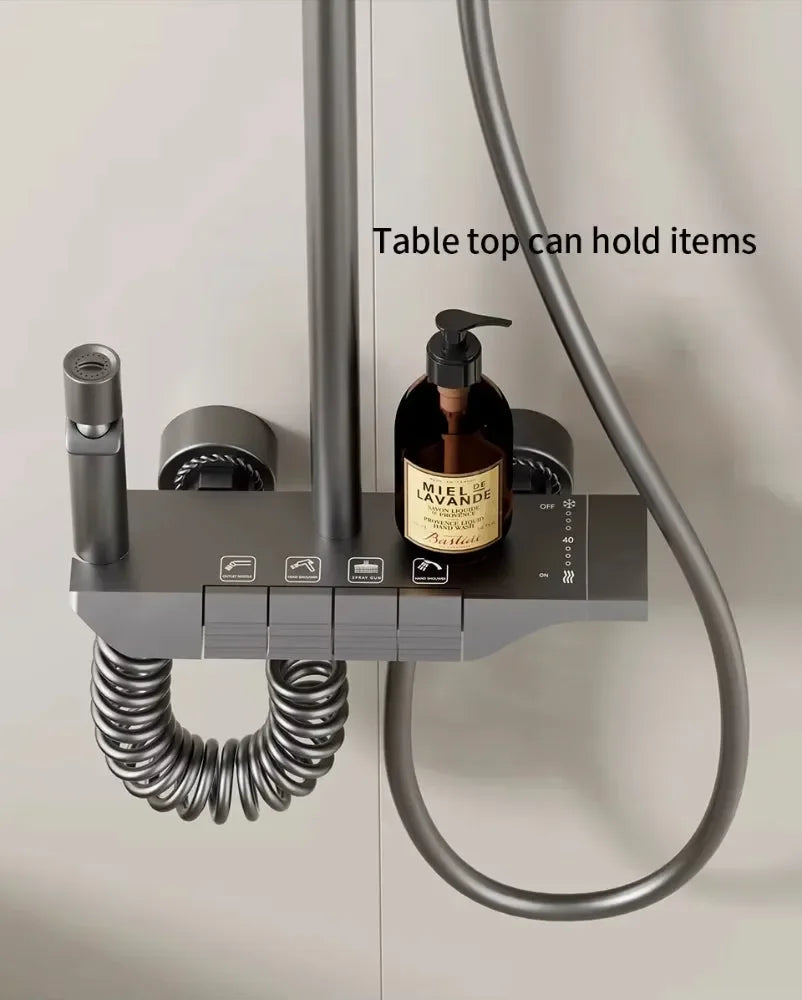 Ανθεκτική ορειχάλκινη κατασκευή με ανοξείδωτες λεπτομέρειες