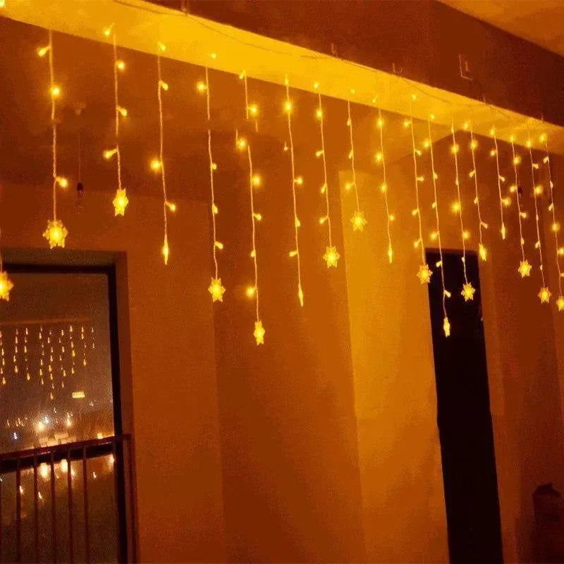 CasaLux - Χριστουγεννιάτικη Κουρτίνα με 100 Led σε θερμό φωτισμό - Νιφάδες Χιονιού - CL54139 - wox.gr