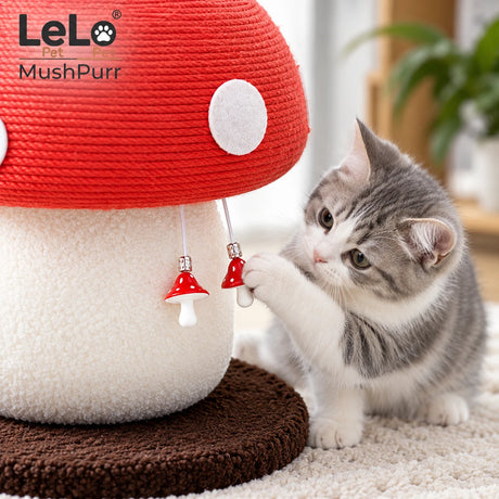 LeLo Pet MushPurr ονυχοδρόμιο γάτας με δύο κρεμαστά παιχνίδια σε σχήμα μανιταριού, με γάτα να παίζει και να αλληλεπιδρά με το προϊόν
