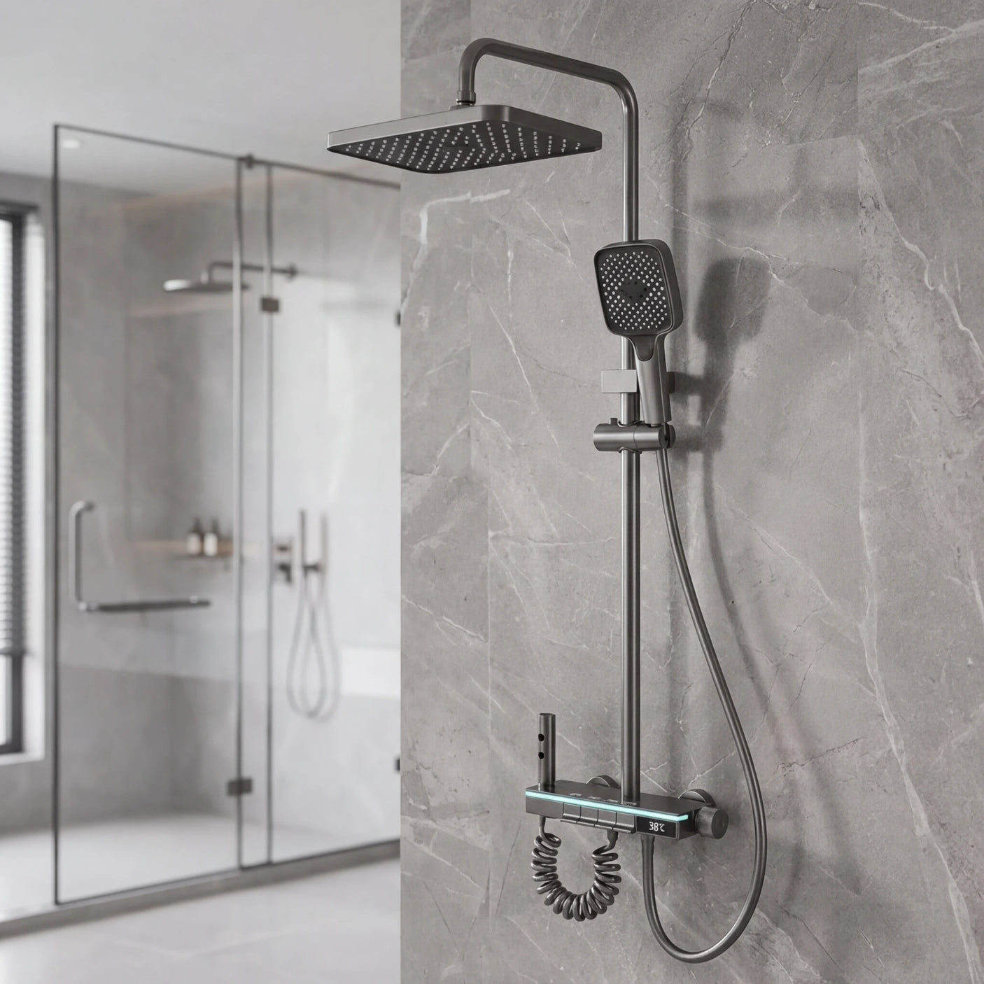 Wallex HydroTech® στήλη ντους εγκατεστημένη σε καμπίνα μπάνιου με γυαλί
